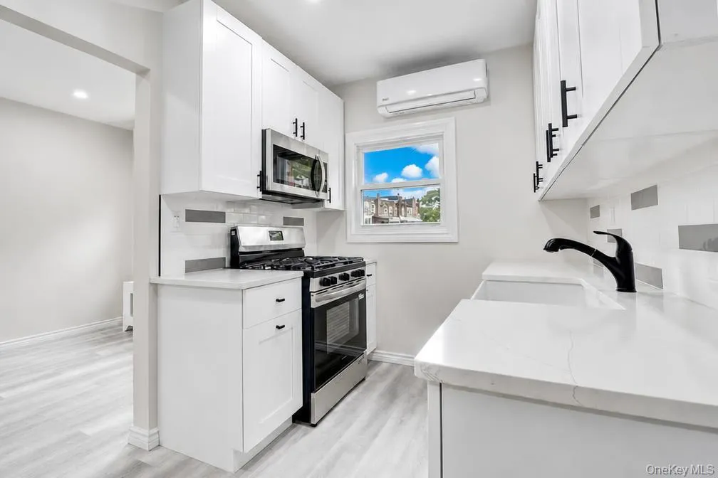 6110 84th Street, New York, NY, 3 Bedrooms Bedrooms, 8 Rooms Rooms,1 BathroomBathrooms,Residential,For Rent,84th,0,1046745 6110 84th Street, New York, NY, 3 Bedrooms Bedrooms, 8 Rooms Rooms,1 BathroomBathrooms,Residential,For Rent,84th,0,1046745