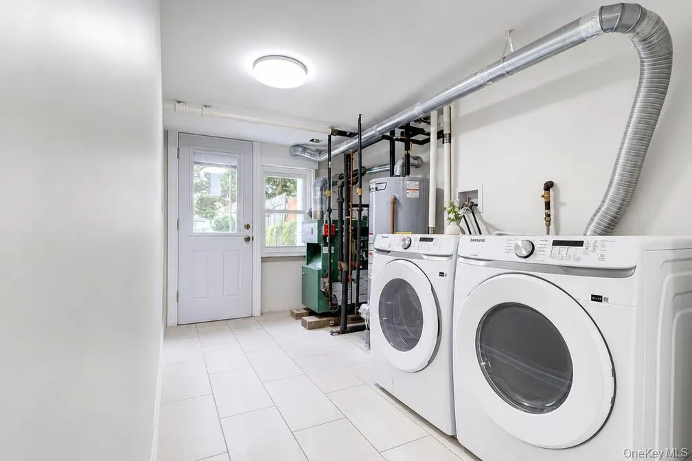 6110 84th Street, New York, NY, 3 Bedrooms Bedrooms, 8 Rooms Rooms,1 BathroomBathrooms,Residential,For Rent,84th,0,1046745 6110 84th Street, New York, NY, 3 Bedrooms Bedrooms, 8 Rooms Rooms,1 BathroomBathrooms,Residential,For Rent,84th,0,1046745