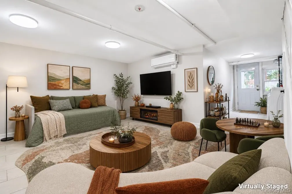 6110 84th Street, New York, NY, 3 Bedrooms Bedrooms, 8 Rooms Rooms,1 BathroomBathrooms,Residential,For Rent,84th,0,1046745 6110 84th Street, New York, NY, 3 Bedrooms Bedrooms, 8 Rooms Rooms,1 BathroomBathrooms,Residential,For Rent,84th,0,1046745
