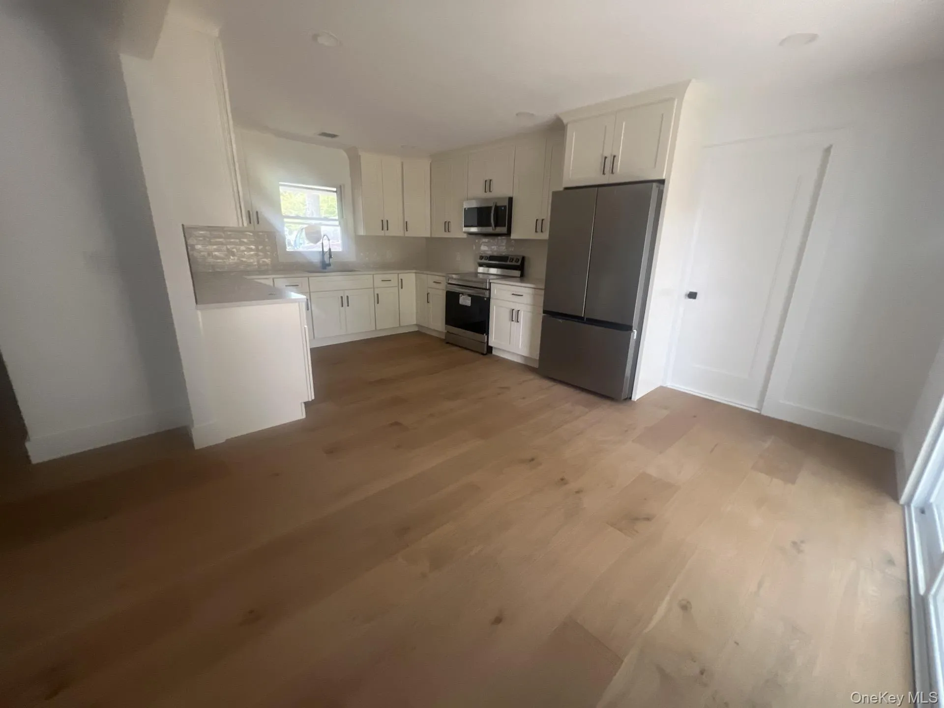 35 Winside Lane, Brookhaven, NY, 3 Bedrooms Bedrooms, 9 Rooms Rooms,2 BathroomsBathrooms,Residential,For Rent,Winside,0,1046748 35 Winside Lane, Brookhaven, NY, 3 Bedrooms Bedrooms, 9 Rooms Rooms,2 BathroomsBathrooms,Residential,For Rent,Winside,0,1046748