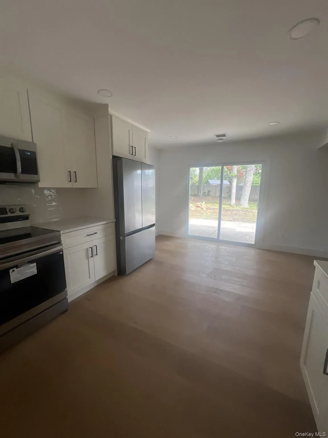 35 Winside Lane, Brookhaven, NY, 3 Bedrooms Bedrooms, 9 Rooms Rooms,2 BathroomsBathrooms,Residential,For Rent,Winside,0,1046748 35 Winside Lane, Brookhaven, NY, 3 Bedrooms Bedrooms, 9 Rooms Rooms,2 BathroomsBathrooms,Residential,For Rent,Winside,0,1046748
