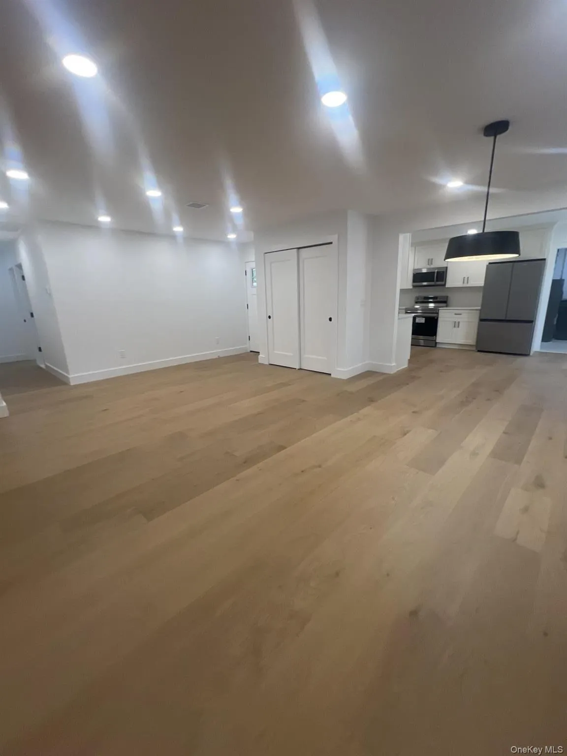 35 Winside Lane, Brookhaven, NY, 3 Bedrooms Bedrooms, 9 Rooms Rooms,2 BathroomsBathrooms,Residential,For Rent,Winside,0,1046748 35 Winside Lane, Brookhaven, NY, 3 Bedrooms Bedrooms, 9 Rooms Rooms,2 BathroomsBathrooms,Residential,For Rent,Winside,0,1046748
