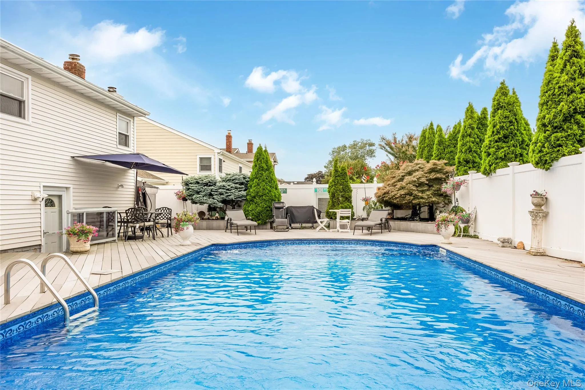 30 Swan Drive, Oyster Bay, NY, 4 Bedrooms Bedrooms, 8 Rooms Rooms,2 BathroomsBathrooms,Residential,For Rent,Swan,0,1046753 30 Swan Drive, Oyster Bay, NY, 4 Bedrooms Bedrooms, 8 Rooms Rooms,2 BathroomsBathrooms,Residential,For Rent,Swan,0,1046753