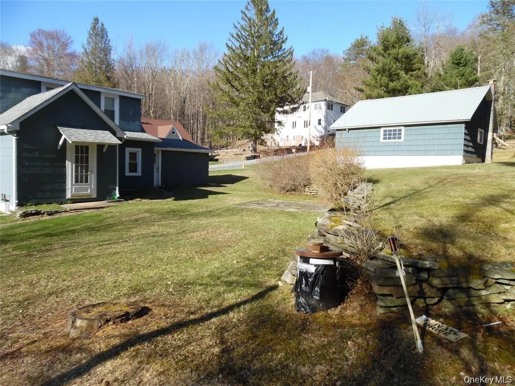 8 Jones Terrace, Fallsburg, NY, 3 Bedrooms Bedrooms, 5 Rooms Rooms,1 BathroomBathrooms,Residential,For Rent,Jones Terrace,0,1046758 8 Jones Terrace, Fallsburg, NY, 3 Bedrooms Bedrooms, 5 Rooms Rooms,1 BathroomBathrooms,Residential,For Rent,Jones Terrace,0,1046758