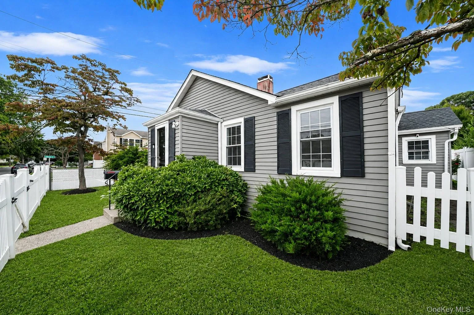 1077 Central Avenue, Hempstead, NY, 2 Bedrooms Bedrooms, 5 Rooms Rooms,1 BathroomBathrooms,Residential,For Rent,Central,0,1046759 1077 Central Avenue, Hempstead, NY, 2 Bedrooms Bedrooms, 5 Rooms Rooms,1 BathroomBathrooms,Residential,For Rent,Central,0,1046759