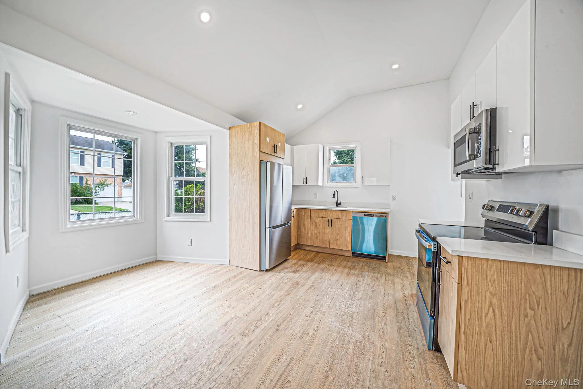 1077 Central Avenue, Hempstead, NY, 2 Bedrooms Bedrooms, 5 Rooms Rooms,1 BathroomBathrooms,Residential,For Rent,Central,0,1046759 1077 Central Avenue, Hempstead, NY, 2 Bedrooms Bedrooms, 5 Rooms Rooms,1 BathroomBathrooms,Residential,For Rent,Central,0,1046759