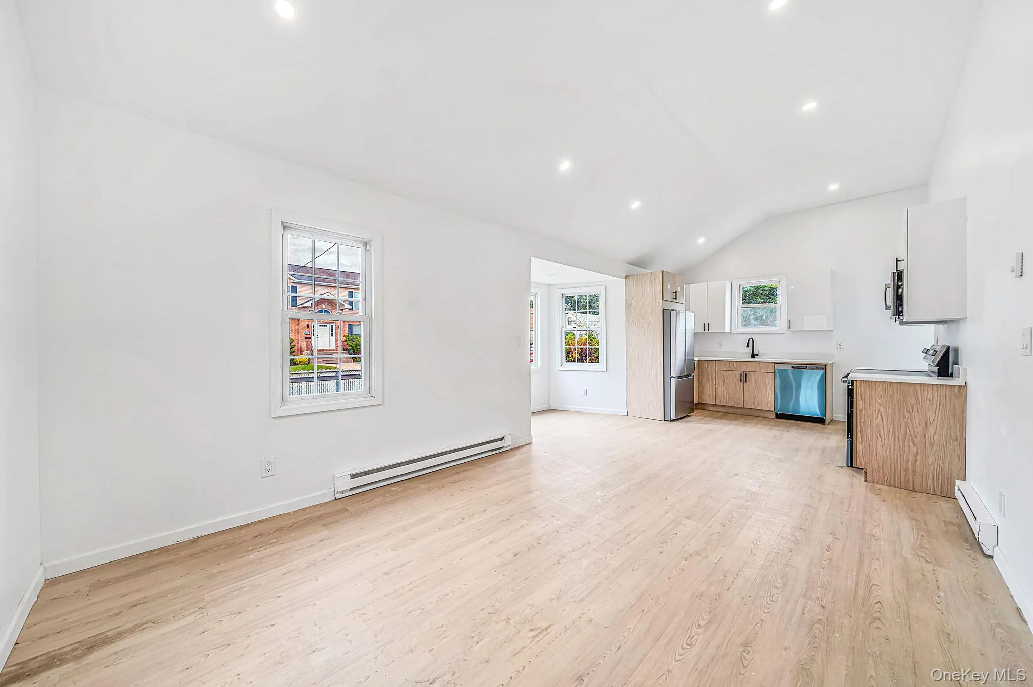 1077 Central Avenue, Hempstead, NY, 2 Bedrooms Bedrooms, 5 Rooms Rooms,1 BathroomBathrooms,Residential,For Rent,Central,0,1046759 1077 Central Avenue, Hempstead, NY, 2 Bedrooms Bedrooms, 5 Rooms Rooms,1 BathroomBathrooms,Residential,For Rent,Central,0,1046759
