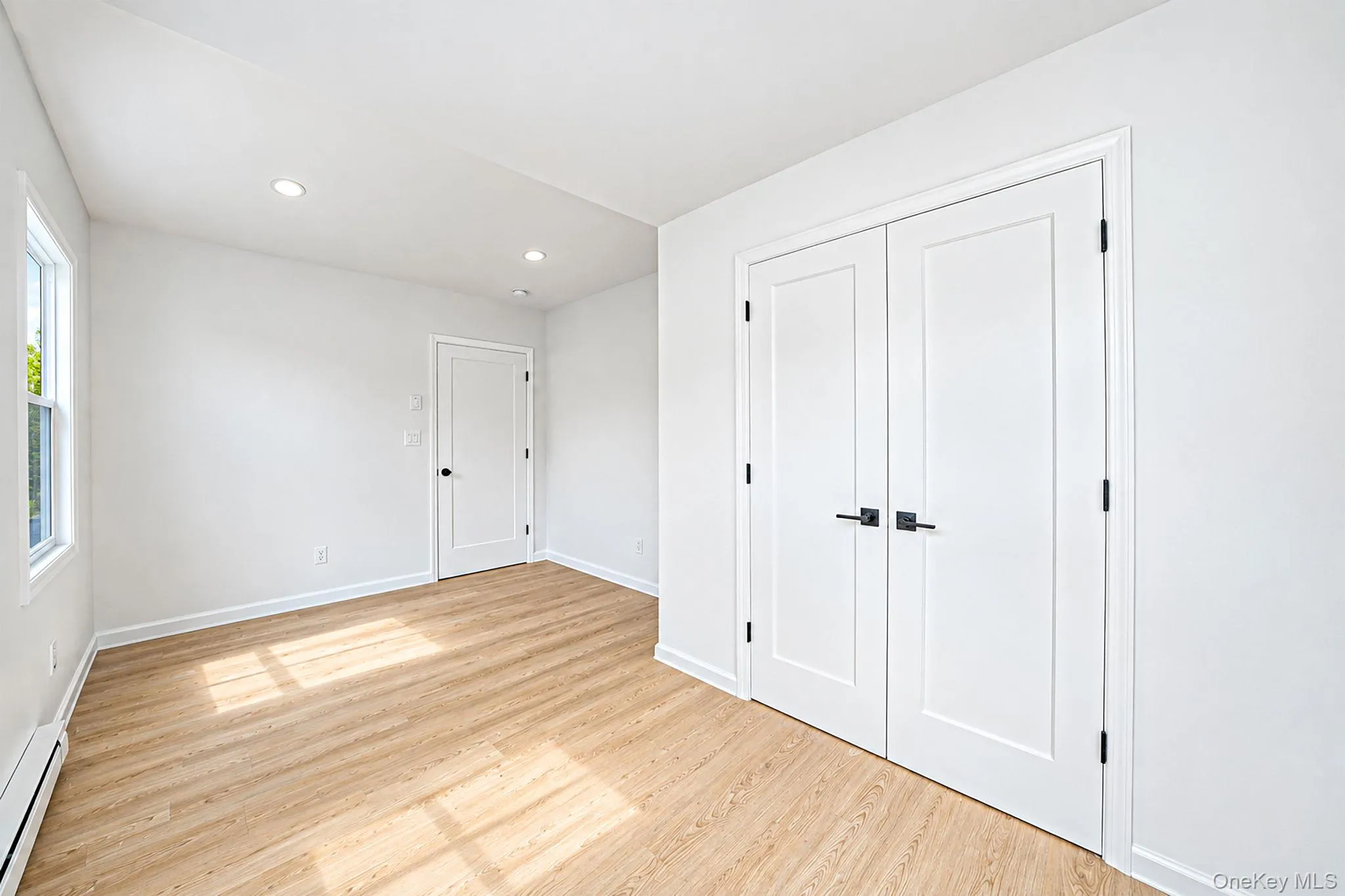 1077 Central Avenue, Hempstead, NY, 2 Bedrooms Bedrooms, 5 Rooms Rooms,1 BathroomBathrooms,Residential,For Rent,Central,0,1046759 1077 Central Avenue, Hempstead, NY, 2 Bedrooms Bedrooms, 5 Rooms Rooms,1 BathroomBathrooms,Residential,For Rent,Central,0,1046759