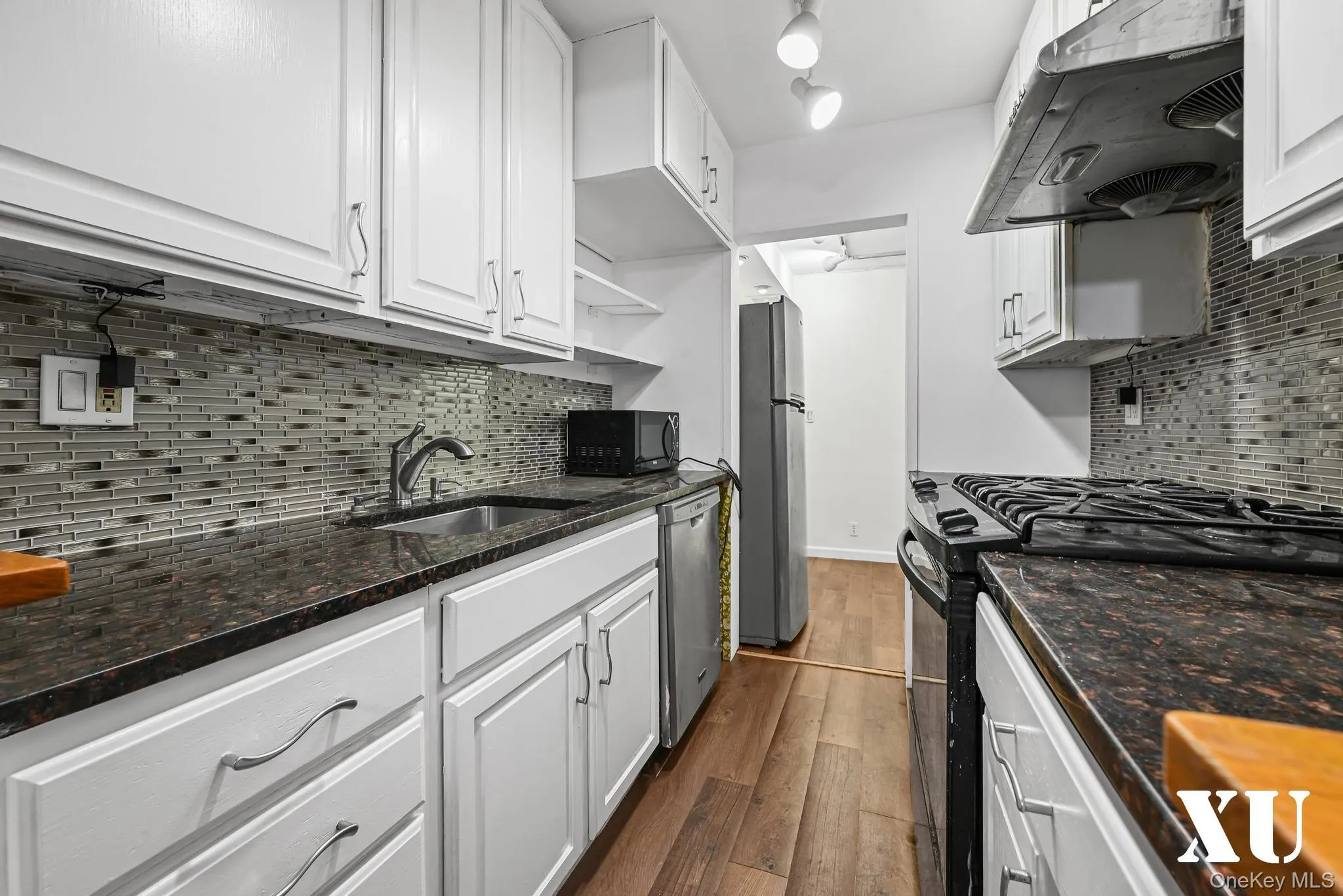 43-10 Kissena Boulevard, New York, NY, 2 Bedrooms Bedrooms, 4 Rooms Rooms,1 BathroomBathrooms,Residential,For Rent,Kissena,0,1046764 43-10 Kissena Boulevard, New York, NY, 2 Bedrooms Bedrooms, 4 Rooms Rooms,1 BathroomBathrooms,Residential,For Rent,Kissena,0,1046764