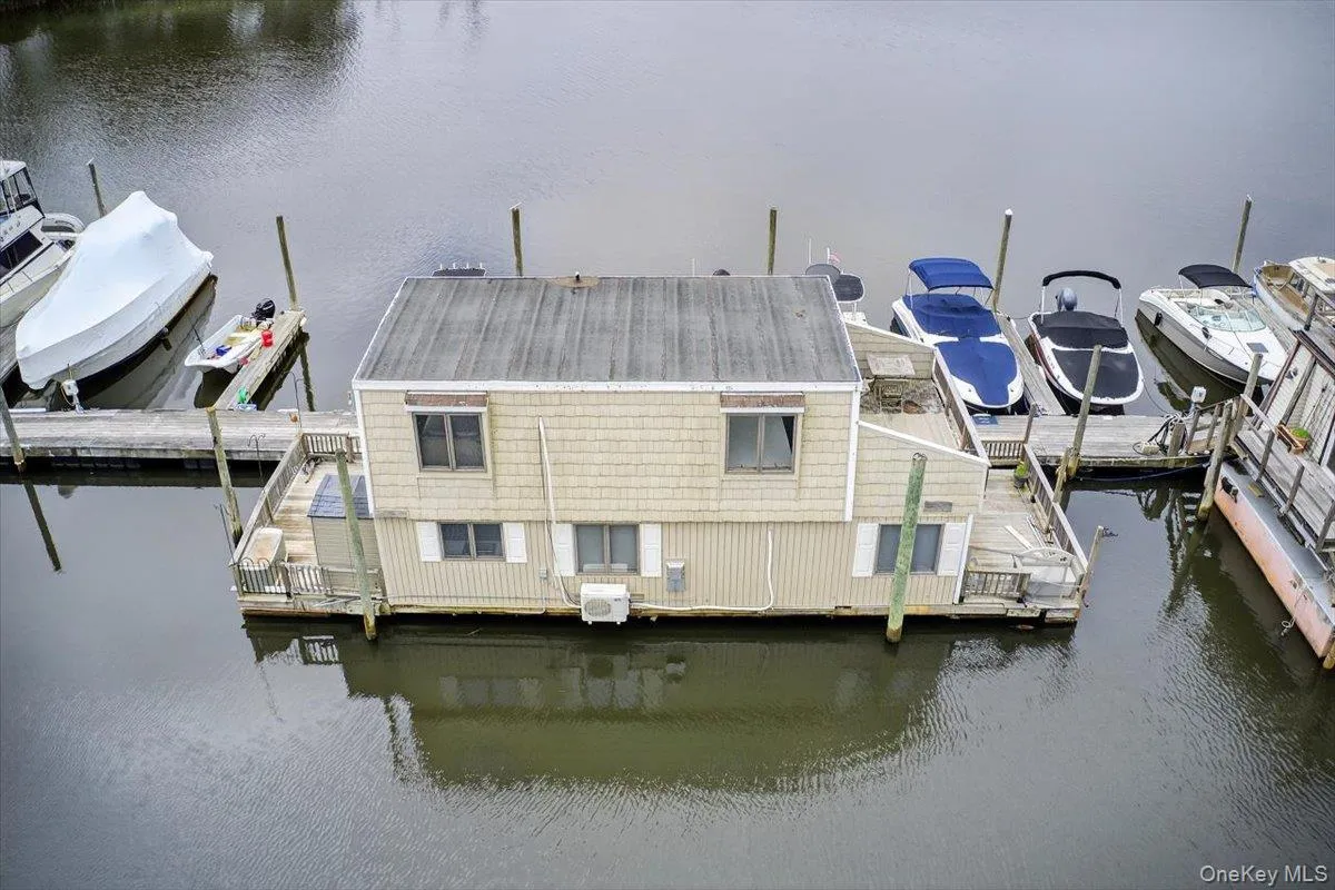 149 c Riverside Drive, Riverhead, NY, 2 Bedrooms Bedrooms, 5 Rooms Rooms,1 BathroomBathrooms,Residential Lease,For Rent,Riverside Drive,0,1046767 149 c Riverside Drive, Riverhead, NY, 2 Bedrooms Bedrooms, 5 Rooms Rooms,1 BathroomBathrooms,Residential Lease,For Rent,Riverside Drive,0,1046767