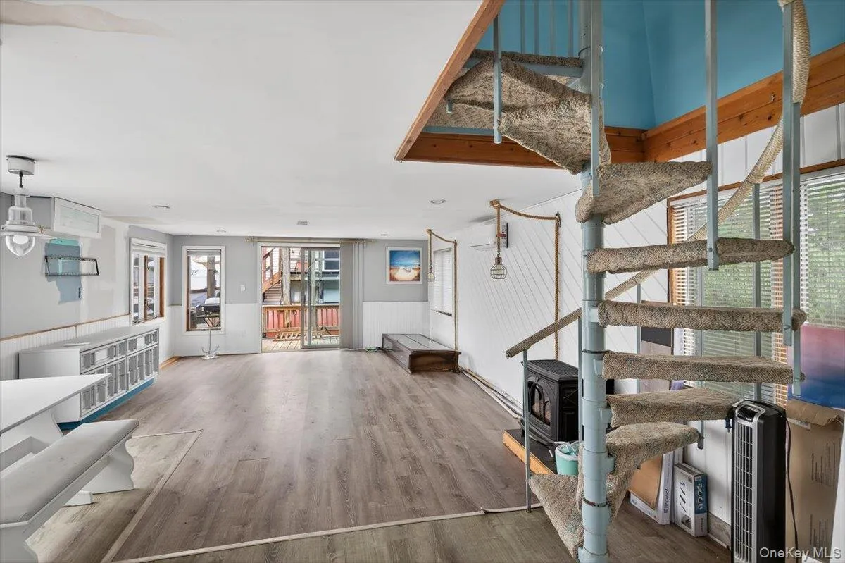 149 c Riverside Drive, Riverhead, NY, 2 Bedrooms Bedrooms, 5 Rooms Rooms,1 BathroomBathrooms,Residential Lease,For Rent,Riverside Drive,0,1046767 149 c Riverside Drive, Riverhead, NY, 2 Bedrooms Bedrooms, 5 Rooms Rooms,1 BathroomBathrooms,Residential Lease,For Rent,Riverside Drive,0,1046767