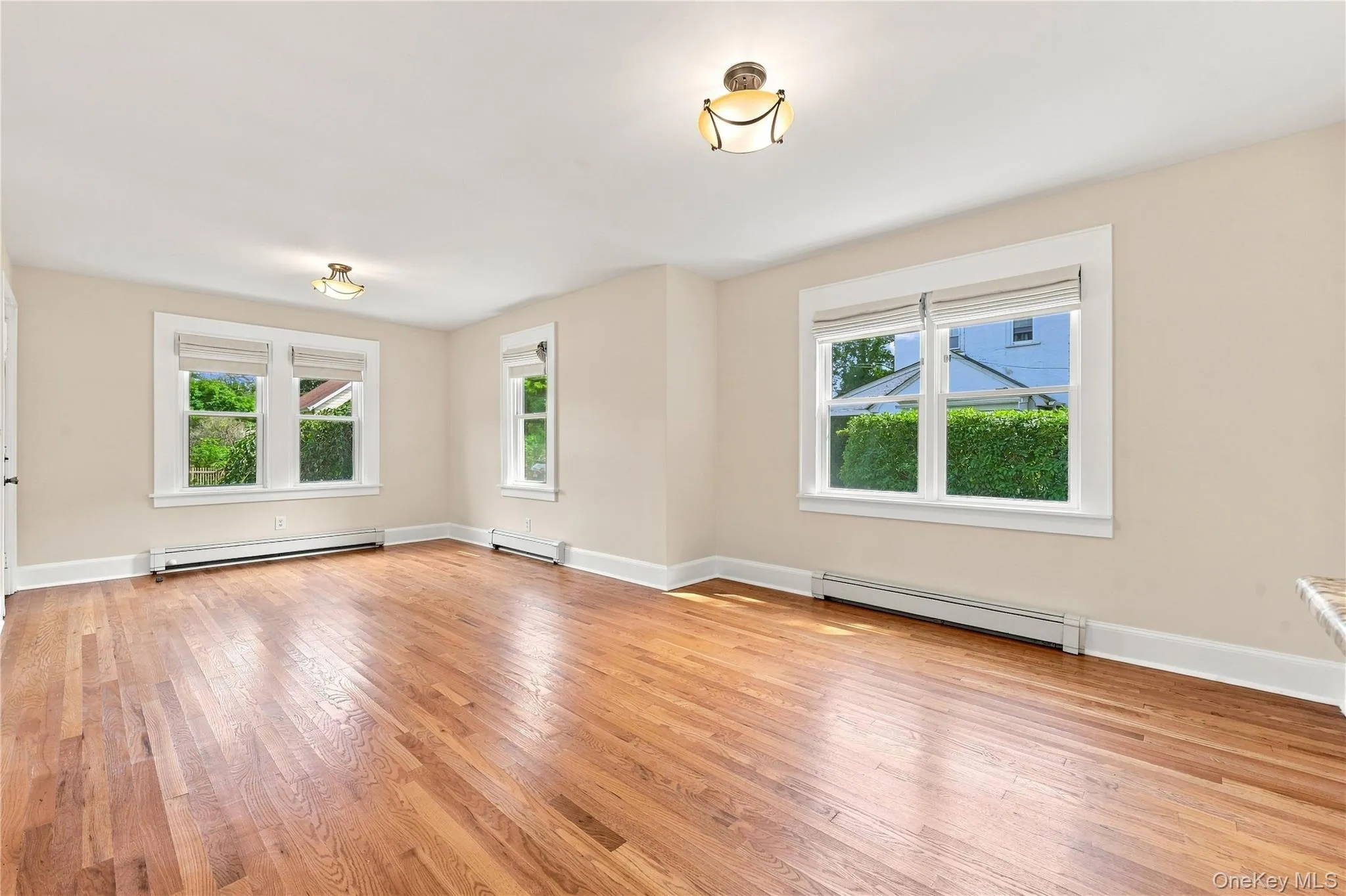 56 Washington Avenue, Babylon, NY, 2 Bedrooms Bedrooms, 7 Rooms Rooms,1 BathroomBathrooms,Residential,For Rent,Washington,0,1046768 56 Washington Avenue, Babylon, NY, 2 Bedrooms Bedrooms, 7 Rooms Rooms,1 BathroomBathrooms,Residential,For Rent,Washington,0,1046768