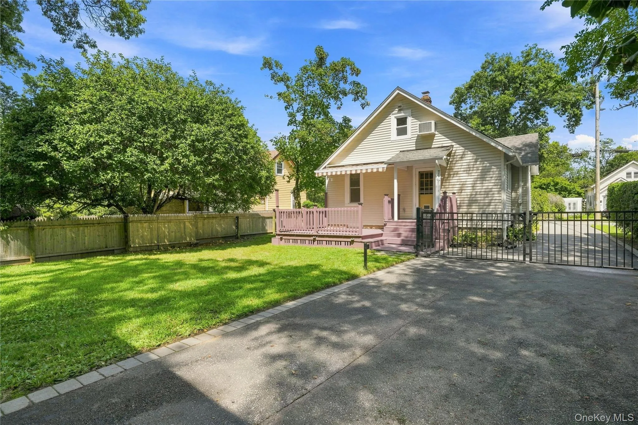 56 Washington Avenue, Babylon, NY, 2 Bedrooms Bedrooms, 7 Rooms Rooms,1 BathroomBathrooms,Residential,For Rent,Washington,0,1046768 56 Washington Avenue, Babylon, NY, 2 Bedrooms Bedrooms, 7 Rooms Rooms,1 BathroomBathrooms,Residential,For Rent,Washington,0,1046768