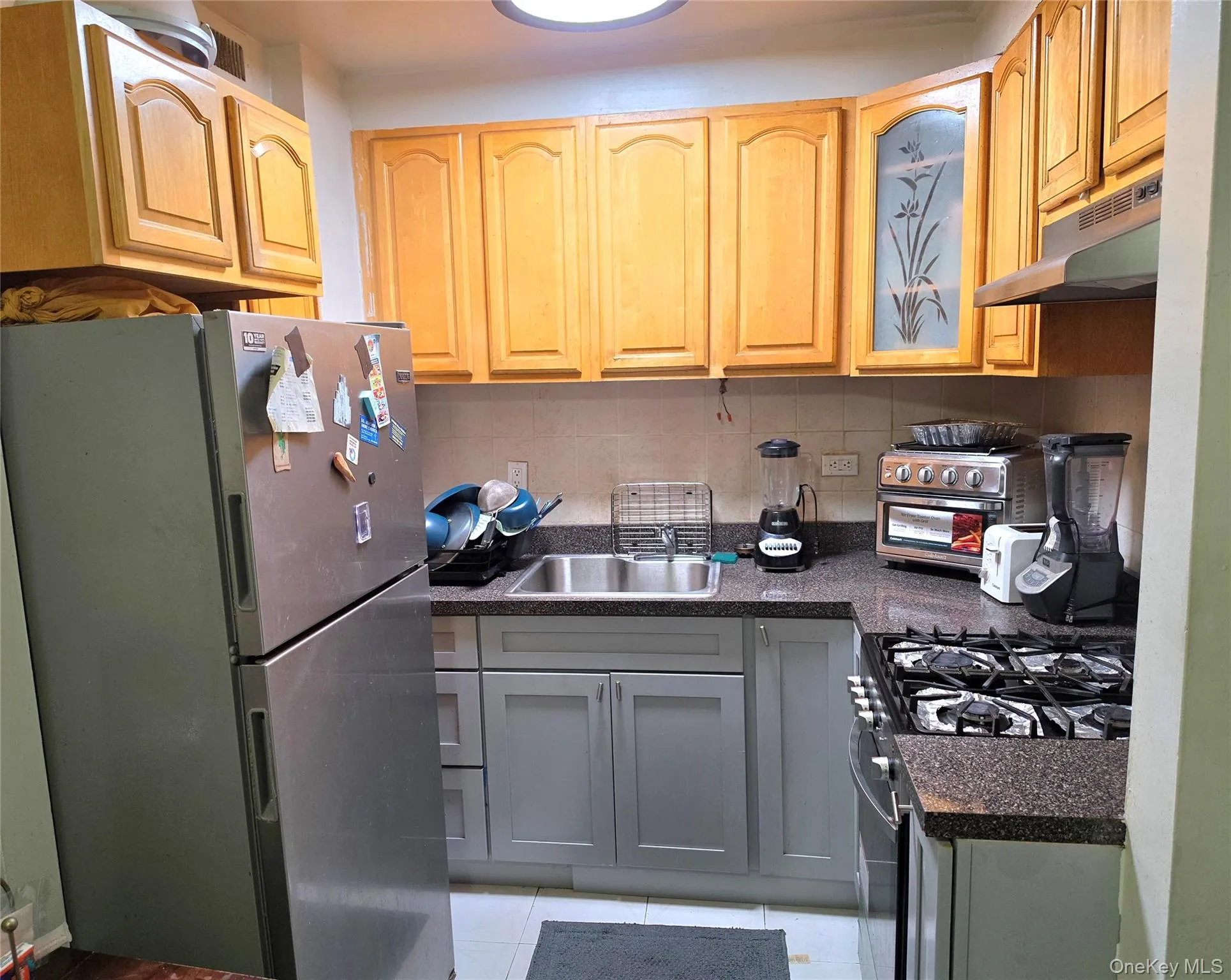 172-70 Highland Avenue, New York, NY, 1 Bedroom Bedrooms, 3 Rooms Rooms,1 BathroomBathrooms,Residential,For Rent,Highland Avenue,0,1046769 172-70 Highland Avenue, New York, NY, 1 Bedroom Bedrooms, 3 Rooms Rooms,1 BathroomBathrooms,Residential,For Rent,Highland Avenue,0,1046769