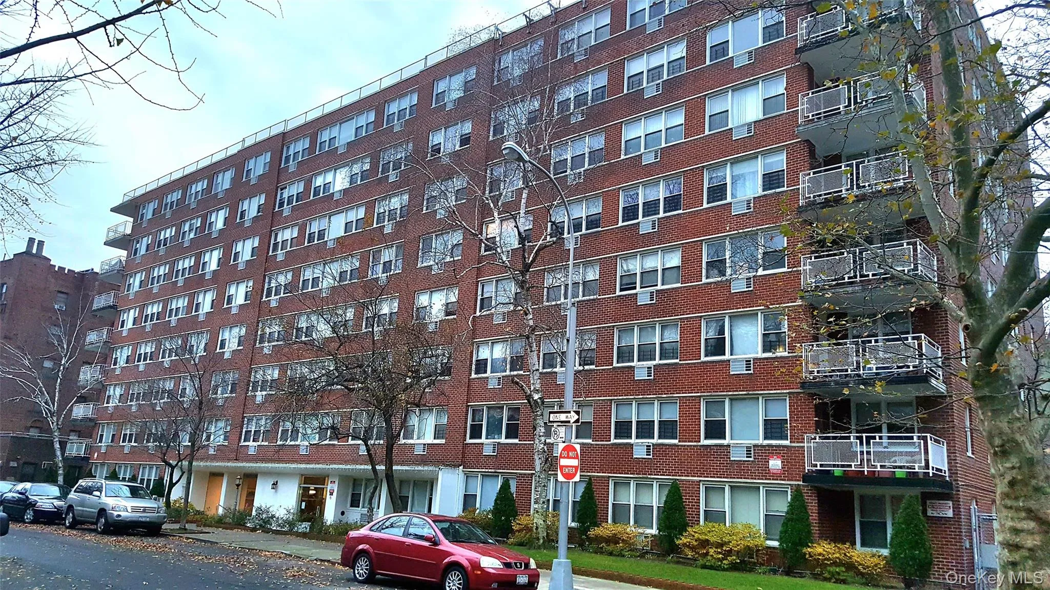 172-70 Highland Avenue, New York, NY, 1 Bedroom Bedrooms, 3 Rooms Rooms,1 BathroomBathrooms,Residential,For Rent,Highland Avenue,0,1046769 172-70 Highland Avenue, New York, NY, 1 Bedroom Bedrooms, 3 Rooms Rooms,1 BathroomBathrooms,Residential,For Rent,Highland Avenue,0,1046769