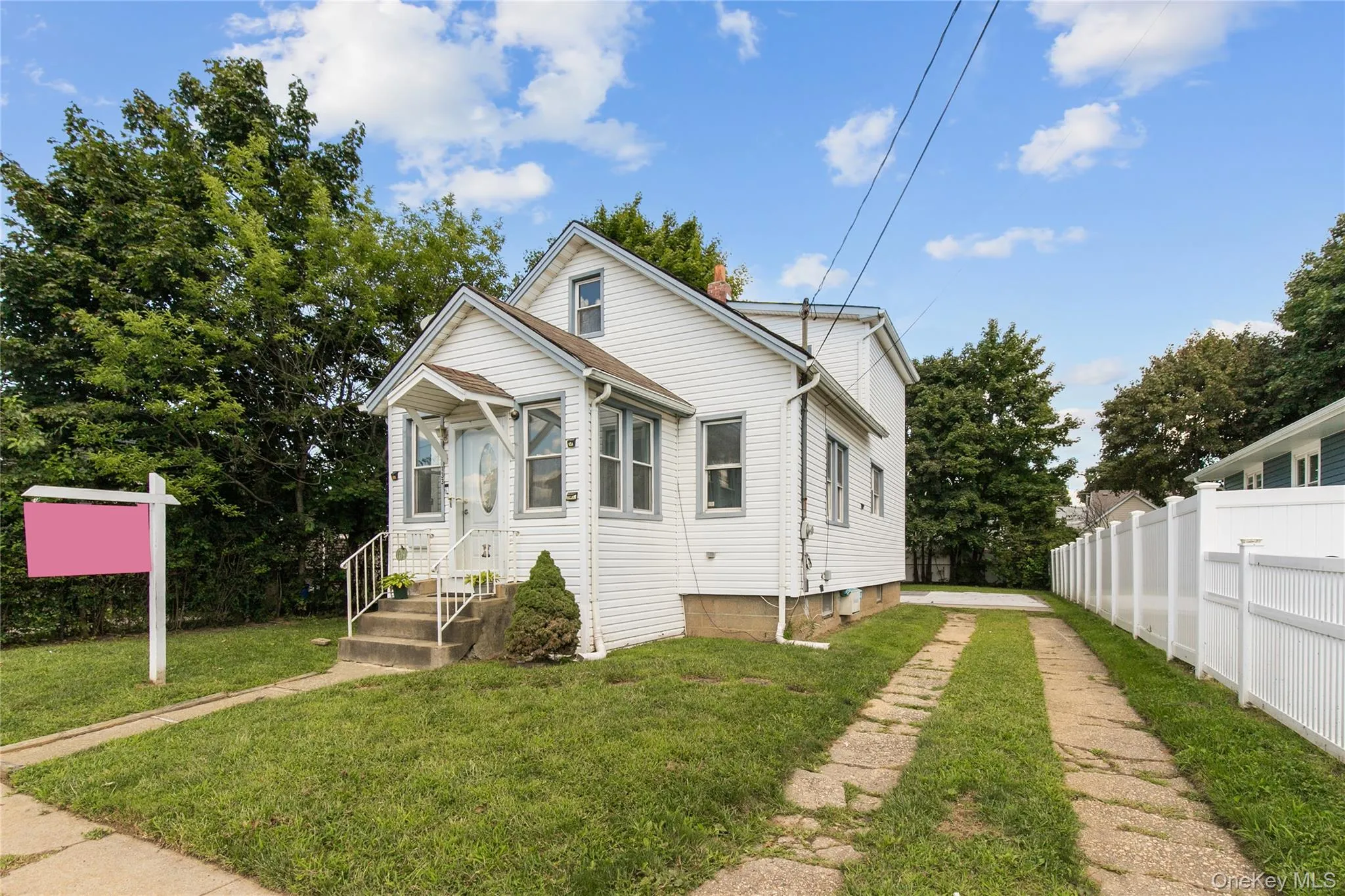133 Union Street, Hempstead, NY, 3 Bedrooms Bedrooms, 5 Rooms Rooms,2 BathroomsBathrooms,Residential,For Rent,Union,0,1046775 133 Union Street, Hempstead, NY, 3 Bedrooms Bedrooms, 5 Rooms Rooms,2 BathroomsBathrooms,Residential,For Rent,Union,0,1046775