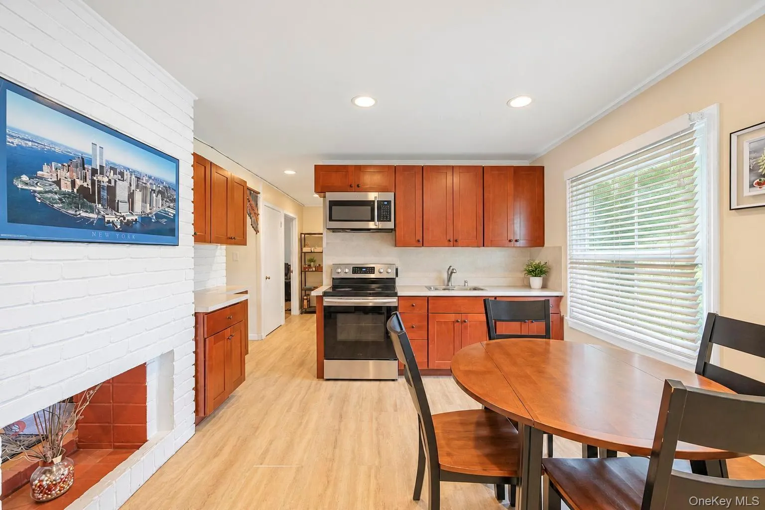 35 Meeting Lane, Oyster Bay, NY, 4 Bedrooms Bedrooms, 6 Rooms Rooms,2 BathroomsBathrooms,Residential,For Rent,Meeting,0,1046786 35 Meeting Lane, Oyster Bay, NY, 4 Bedrooms Bedrooms, 6 Rooms Rooms,2 BathroomsBathrooms,Residential,For Rent,Meeting,0,1046786