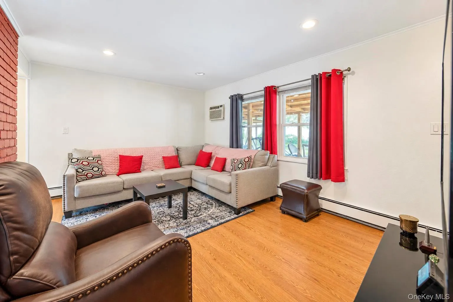 35 Meeting Lane, Oyster Bay, NY, 4 Bedrooms Bedrooms, 6 Rooms Rooms,2 BathroomsBathrooms,Residential,For Rent,Meeting,0,1046786 35 Meeting Lane, Oyster Bay, NY, 4 Bedrooms Bedrooms, 6 Rooms Rooms,2 BathroomsBathrooms,Residential,For Rent,Meeting,0,1046786