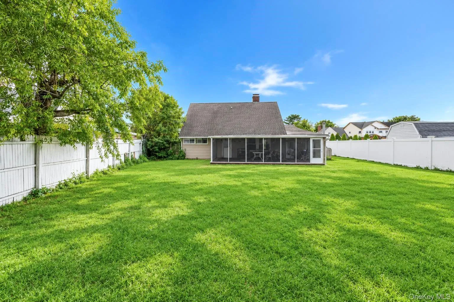 35 Meeting Lane, Oyster Bay, NY, 4 Bedrooms Bedrooms, 6 Rooms Rooms,2 BathroomsBathrooms,Residential,For Rent,Meeting,0,1046786 35 Meeting Lane, Oyster Bay, NY, 4 Bedrooms Bedrooms, 6 Rooms Rooms,2 BathroomsBathrooms,Residential,For Rent,Meeting,0,1046786