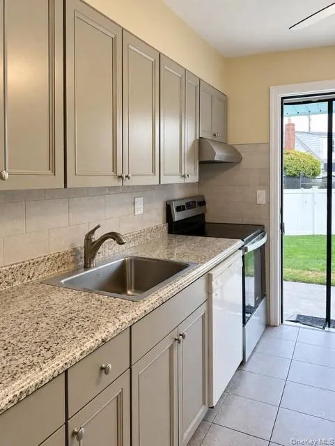 306 Peters Avenue, Hempstead, NY, 4 Bedroom Bedrooms, 9 Room Rooms,2 BathroomBathrooms,Residential Lease,For Rent,Peters,0,1046796 306 Peters Avenue, Hempstead, NY, 4 Bedroom Bedrooms, 9 Room Rooms,2 BathroomBathrooms,Residential Lease,For Rent,Peters,0,1046796