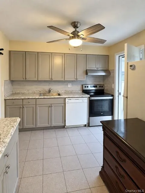 306 Peters Avenue, Hempstead, NY, 4 Bedroom Bedrooms, 9 Room Rooms,2 BathroomBathrooms,Residential Lease,For Rent,Peters,0,1046796 306 Peters Avenue, Hempstead, NY, 4 Bedroom Bedrooms, 9 Room Rooms,2 BathroomBathrooms,Residential Lease,For Rent,Peters,0,1046796