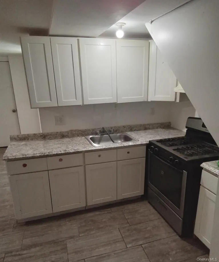 163 Chambers Street, Newburgh (city), NY, 1 Bedroom Bedrooms, 4 Room Rooms,1 BathroomBathrooms,Residential Lease,For Rent,Chambers,0,1046797 163 Chambers Street, Newburgh (city), NY, 1 Bedroom Bedrooms, 4 Room Rooms,1 BathroomBathrooms,Residential Lease,For Rent,Chambers,0,1046797