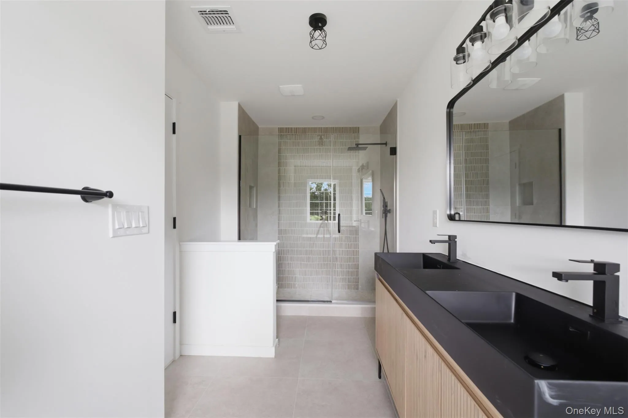 18 Alaina Way, Beekman, NY, 4 Bedrooms Bedrooms, 11 Rooms Rooms,2 BathroomsBathrooms,Residential,For Rent,Alaina,0,1046803 18 Alaina Way, Beekman, NY, 4 Bedrooms Bedrooms, 11 Rooms Rooms,2 BathroomsBathrooms,Residential,For Rent,Alaina,0,1046803