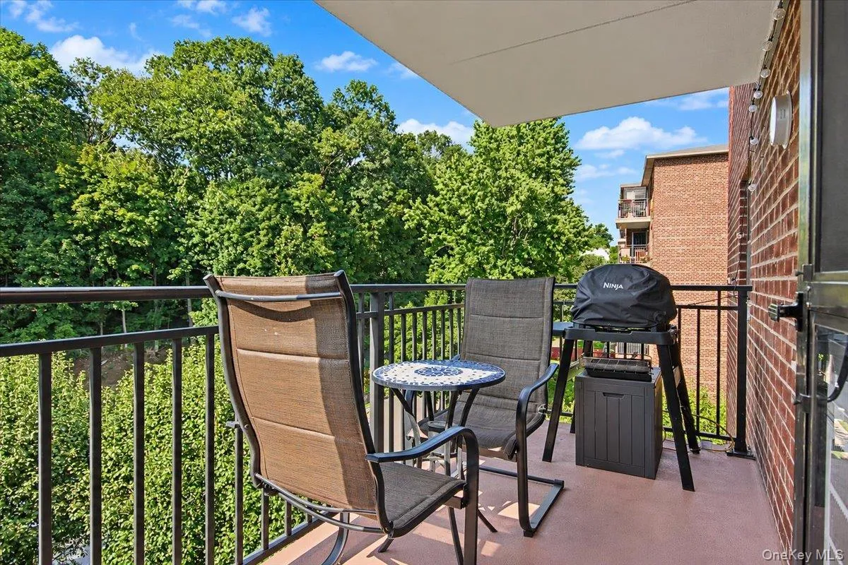100 Diplomat Drive, Mount Kisco, NY, 2 Bedrooms Bedrooms, 5 Rooms Rooms,2 BathroomsBathrooms,Residential,For Rent,Diplomat,0,1046804 100 Diplomat Drive, Mount Kisco, NY, 2 Bedrooms Bedrooms, 5 Rooms Rooms,2 BathroomsBathrooms,Residential,For Rent,Diplomat,0,1046804