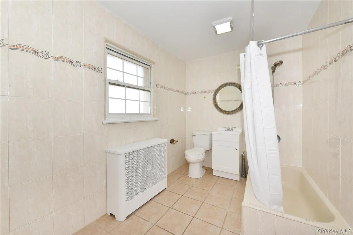 7627 175th Street, New York, NY, 5 Bedrooms Bedrooms, 9 Rooms Rooms,3 BathroomsBathrooms,Residential,For Rent,175th,0,1046805 7627 175th Street, New York, NY, 5 Bedrooms Bedrooms, 9 Rooms Rooms,3 BathroomsBathrooms,Residential,For Rent,175th,0,1046805