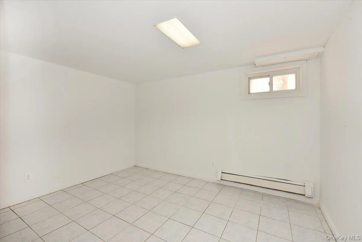 7627 175th Street, New York, NY, 5 Bedrooms Bedrooms, 9 Rooms Rooms,3 BathroomsBathrooms,Residential,For Rent,175th,0,1046805 7627 175th Street, New York, NY, 5 Bedrooms Bedrooms, 9 Rooms Rooms,3 BathroomsBathrooms,Residential,For Rent,175th,0,1046805