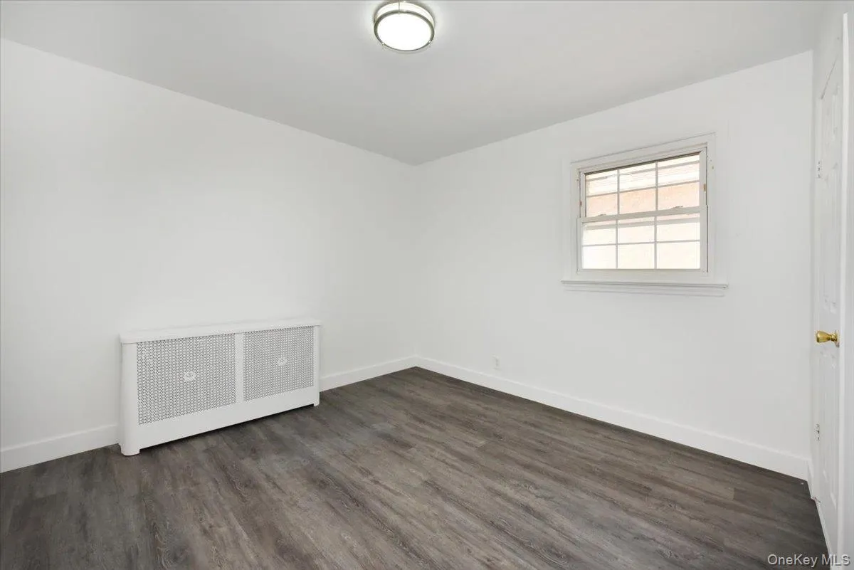 7627 175th Street, New York, NY, 5 Bedrooms Bedrooms, 9 Rooms Rooms,3 BathroomsBathrooms,Residential,For Rent,175th,0,1046805 7627 175th Street, New York, NY, 5 Bedrooms Bedrooms, 9 Rooms Rooms,3 BathroomsBathrooms,Residential,For Rent,175th,0,1046805