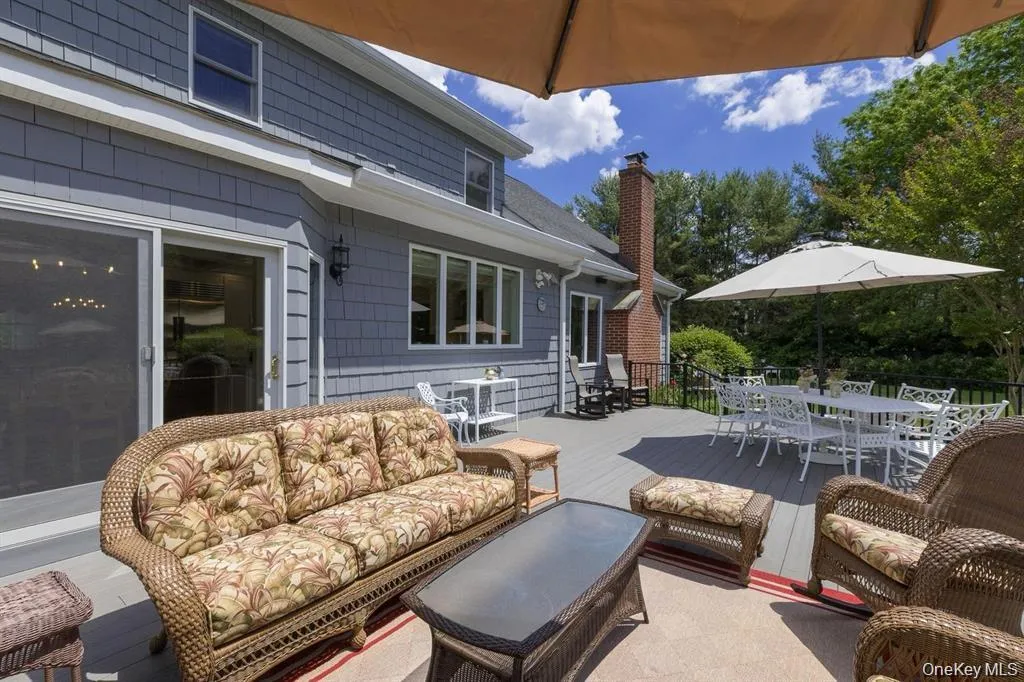 15 The Chase, Smithtown, NY, 6 Bedrooms Bedrooms, 11 Rooms Rooms,5 BathroomsBathrooms,Residential,For Rent,The Chase,0,1046808 15 The Chase, Smithtown, NY, 6 Bedrooms Bedrooms, 11 Rooms Rooms,5 BathroomsBathrooms,Residential,For Rent,The Chase,0,1046808