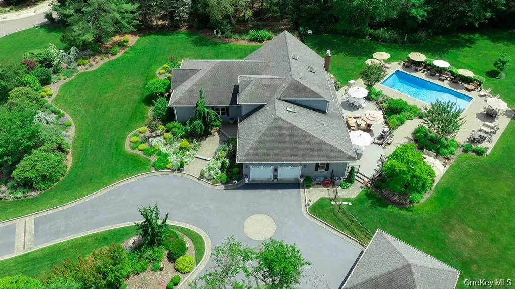 15 The Chase, Smithtown, NY, 6 Bedrooms Bedrooms, 11 Rooms Rooms,5 BathroomsBathrooms,Residential,For Rent,The Chase,0,1046808 15 The Chase, Smithtown, NY, 6 Bedrooms Bedrooms, 11 Rooms Rooms,5 BathroomsBathrooms,Residential,For Rent,The Chase,0,1046808