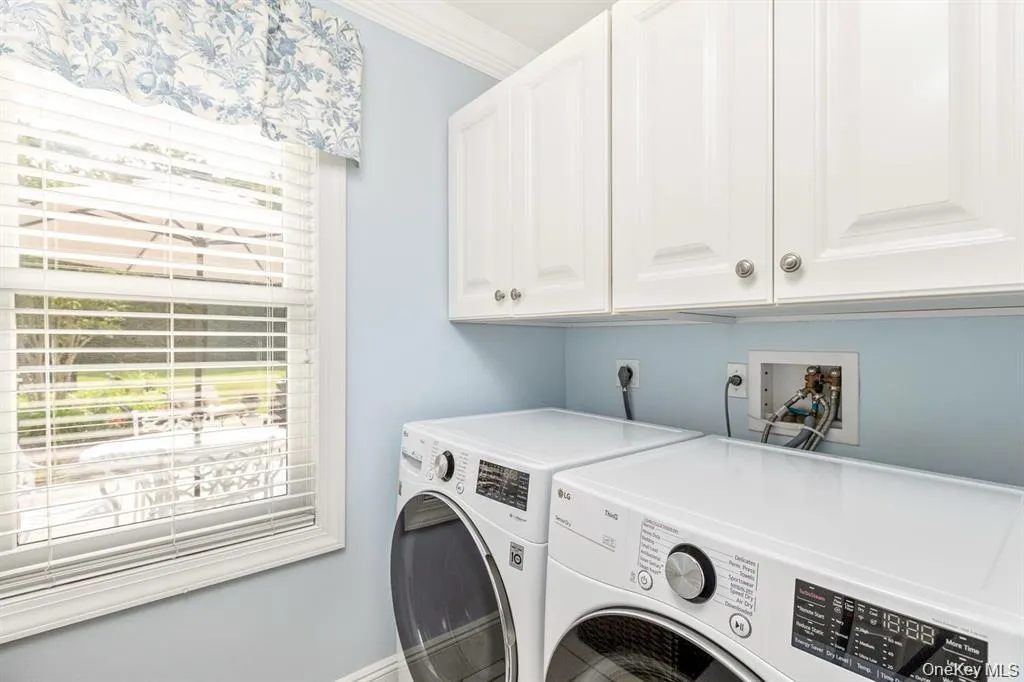 15 The Chase, Smithtown, NY, 6 Bedrooms Bedrooms, 11 Rooms Rooms,5 BathroomsBathrooms,Residential,For Rent,The Chase,0,1046808 15 The Chase, Smithtown, NY, 6 Bedrooms Bedrooms, 11 Rooms Rooms,5 BathroomsBathrooms,Residential,For Rent,The Chase,0,1046808
