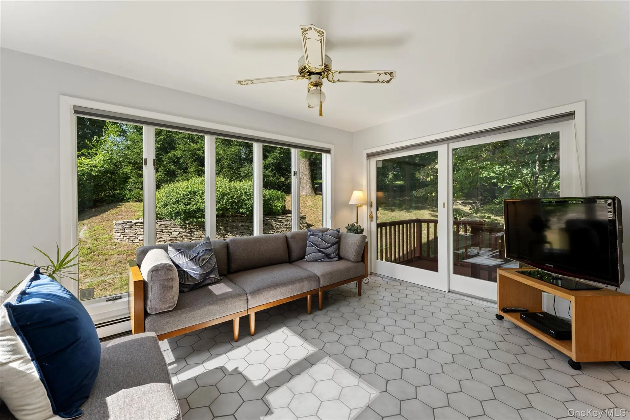 12 Lyons Road, North Castle, NY, 4 Bedrooms Bedrooms, 10 Rooms Rooms,2 BathroomsBathrooms,Residential,For Rent,Lyons,0,1046812 12 Lyons Road, North Castle, NY, 4 Bedrooms Bedrooms, 10 Rooms Rooms,2 BathroomsBathrooms,Residential,For Rent,Lyons,0,1046812