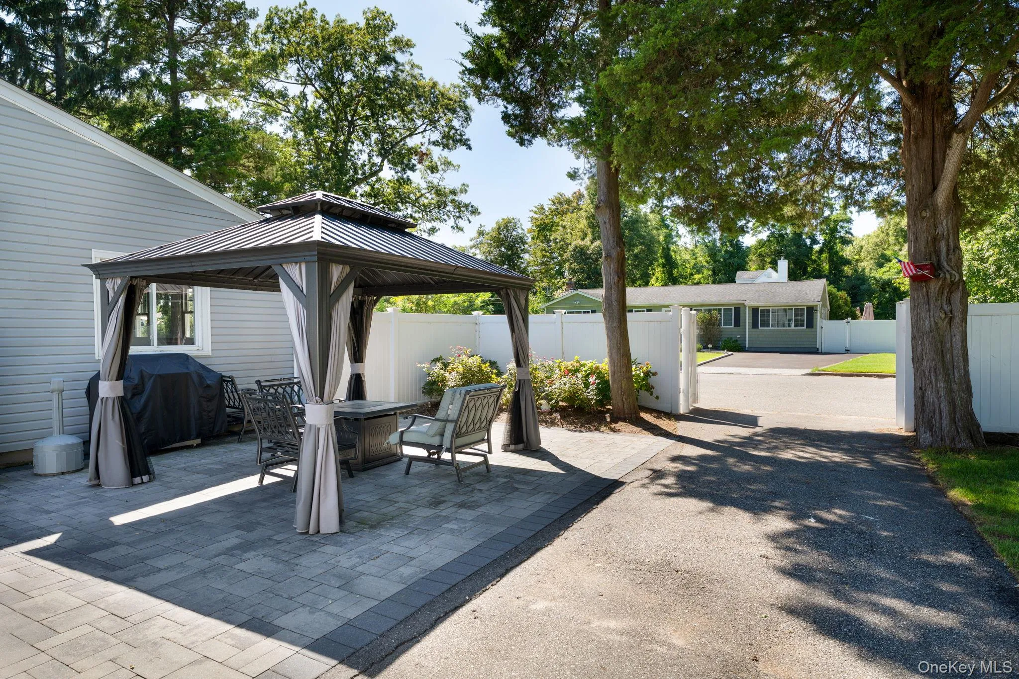 51 Norwood Avenue, Brookhaven, NY, 3 Bedrooms Bedrooms, 8 Rooms Rooms,2 BathroomsBathrooms,Residential,For Rent,Norwood,0,1046814 51 Norwood Avenue, Brookhaven, NY, 3 Bedrooms Bedrooms, 8 Rooms Rooms,2 BathroomsBathrooms,Residential,For Rent,Norwood,0,1046814
