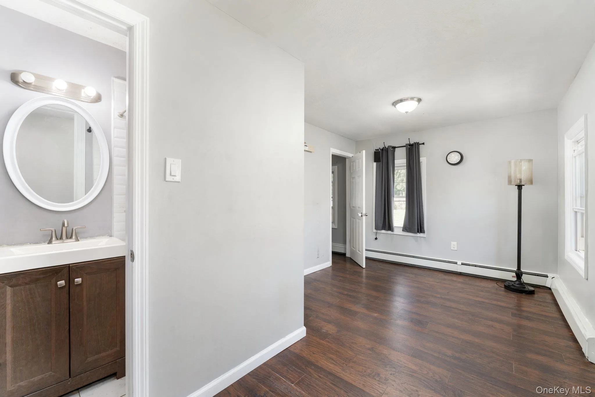 51 Norwood Avenue, Brookhaven, NY, 3 Bedrooms Bedrooms, 8 Rooms Rooms,2 BathroomsBathrooms,Residential,For Rent,Norwood,0,1046814 51 Norwood Avenue, Brookhaven, NY, 3 Bedrooms Bedrooms, 8 Rooms Rooms,2 BathroomsBathrooms,Residential,For Rent,Norwood,0,1046814