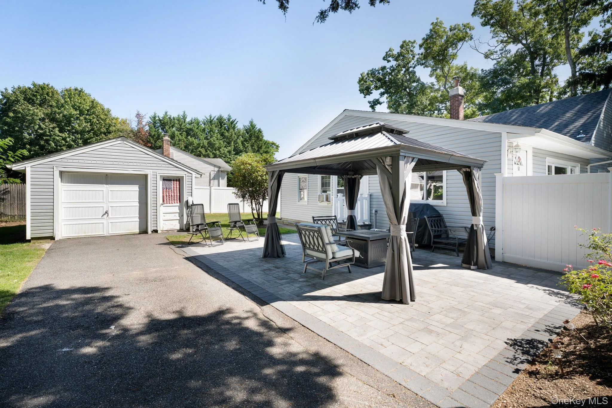 51 Norwood Avenue, Brookhaven, NY, 3 Bedrooms Bedrooms, 8 Rooms Rooms,2 BathroomsBathrooms,Residential,For Rent,Norwood,0,1046814 51 Norwood Avenue, Brookhaven, NY, 3 Bedrooms Bedrooms, 8 Rooms Rooms,2 BathroomsBathrooms,Residential,For Rent,Norwood,0,1046814