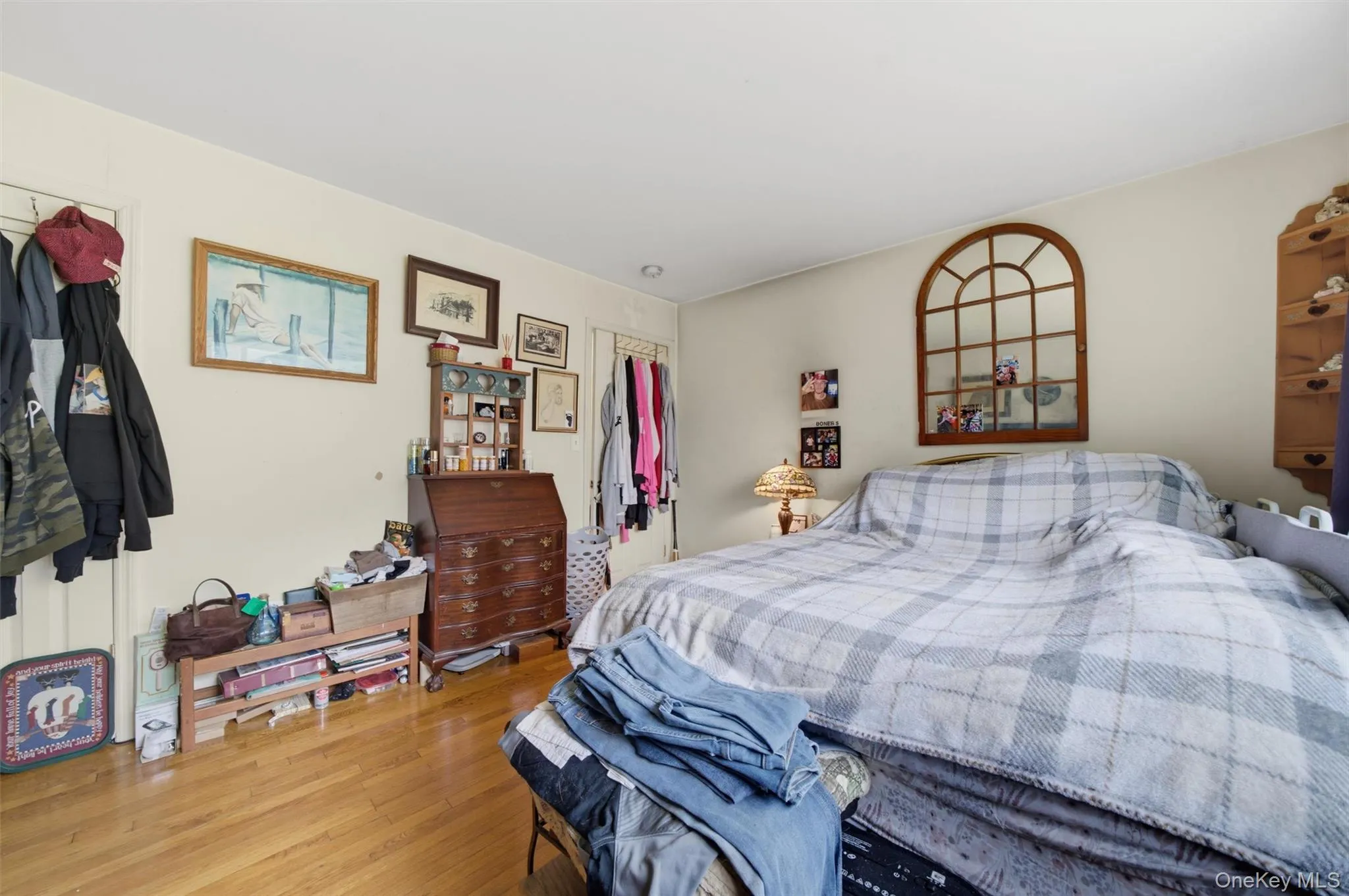 Wood-finish flooring with light-toned walls Wood-finish flooring with light-toned walls