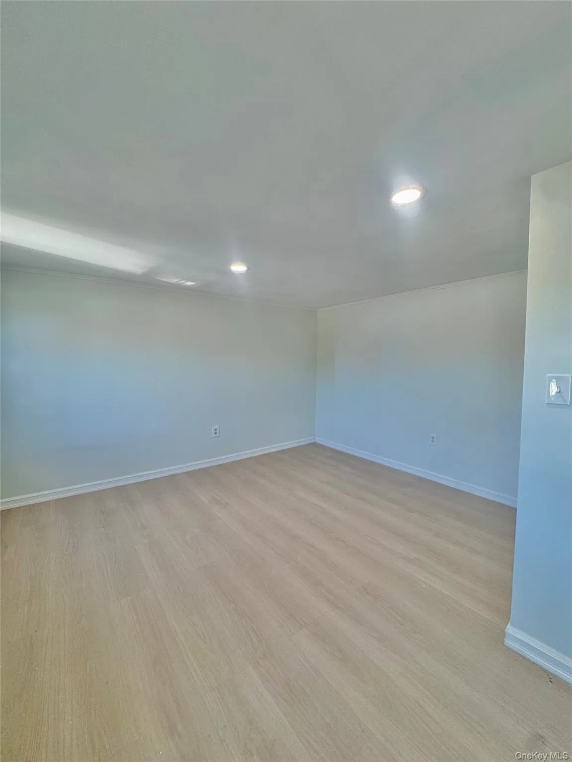 249 Macquesten Parkway, Mount Vernon, NY, 2 Bedrooms Bedrooms, 5 Rooms Rooms,1 BathroomBathrooms,Residential Lease,For Rent,Macquesten,0,1046822 249 Macquesten Parkway, Mount Vernon, NY, 2 Bedrooms Bedrooms, 5 Rooms Rooms,1 BathroomBathrooms,Residential Lease,For Rent,Macquesten,0,1046822