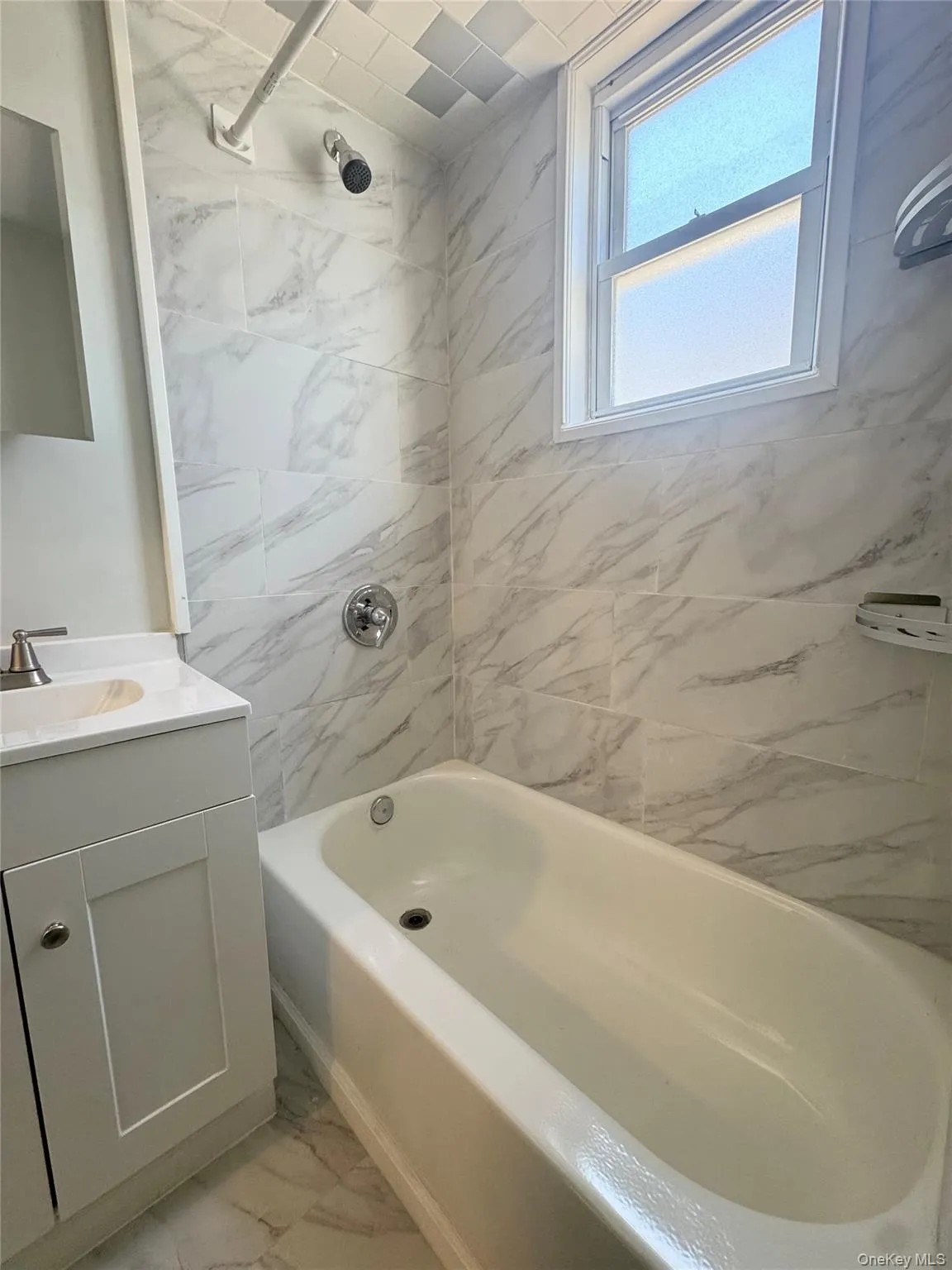 249 Macquesten Parkway, Mount Vernon, NY, 2 Bedrooms Bedrooms, 5 Rooms Rooms,1 BathroomBathrooms,Residential Lease,For Rent,Macquesten,0,1046822 249 Macquesten Parkway, Mount Vernon, NY, 2 Bedrooms Bedrooms, 5 Rooms Rooms,1 BathroomBathrooms,Residential Lease,For Rent,Macquesten,0,1046822
