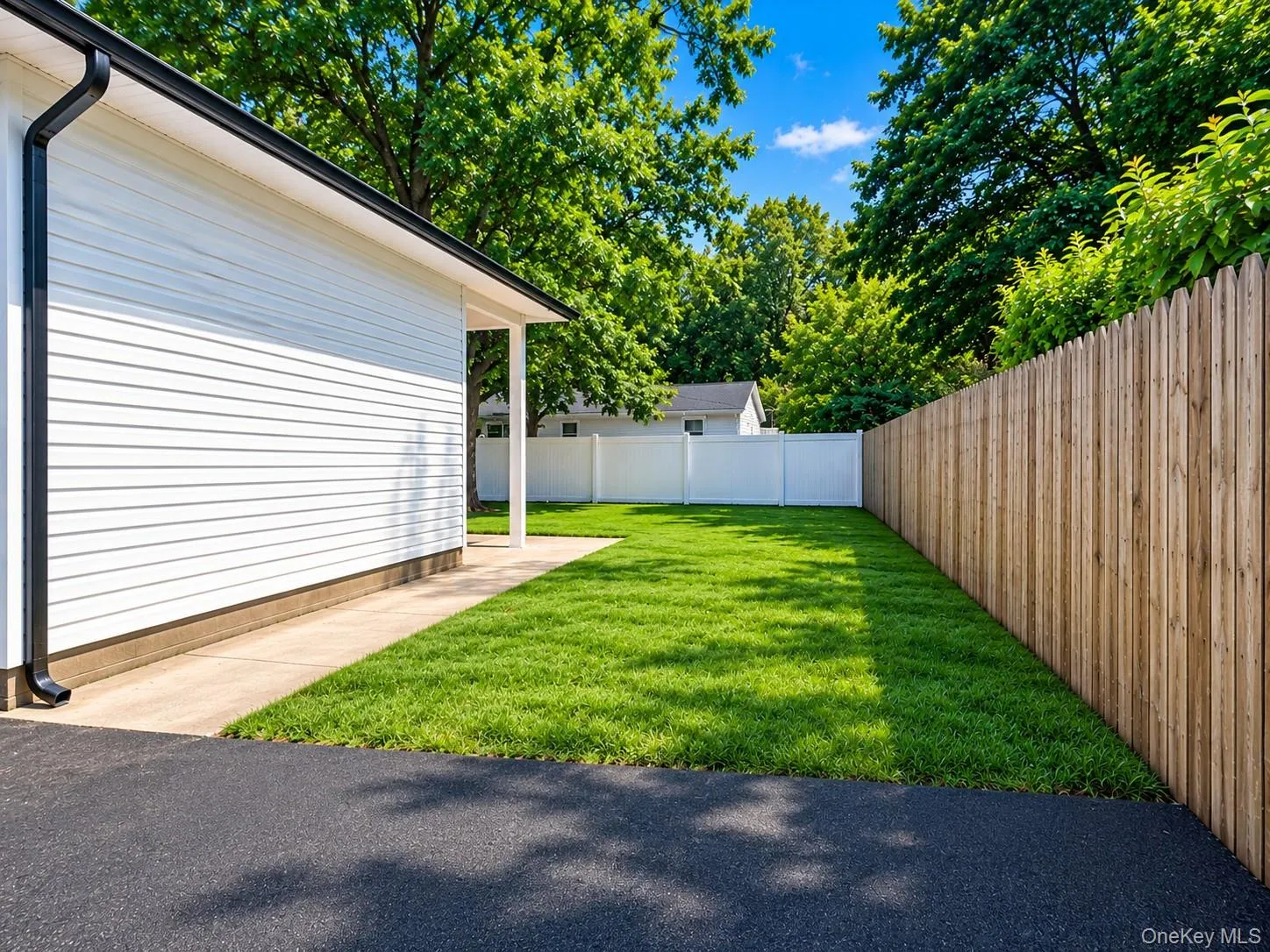 220 Moriches Avenue, Brookhaven, NY, 3 Bedrooms Bedrooms, 5 Rooms Rooms,1 BathroomBathrooms,Residential,For Rent,Moriches,0,1046823 220 Moriches Avenue, Brookhaven, NY, 3 Bedrooms Bedrooms, 5 Rooms Rooms,1 BathroomBathrooms,Residential,For Rent,Moriches,0,1046823