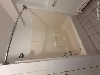 19 Summit Place, Brookhaven, NY, 1 Bedroom Bedrooms, 3 Rooms Rooms,1 BathroomBathrooms,Residential Lease,For Rent,Summit,0,1046826 19 Summit Place, Brookhaven, NY, 1 Bedroom Bedrooms, 3 Rooms Rooms,1 BathroomBathrooms,Residential Lease,For Rent,Summit,0,1046826