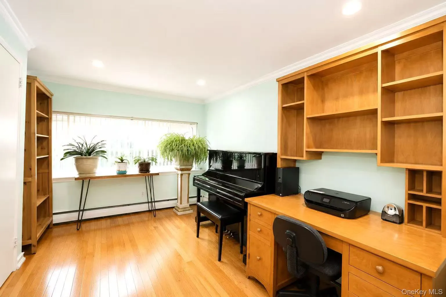 54 Magnolia Lane, Oyster Bay, NY, 3 Bedrooms Bedrooms, 8 Rooms Rooms,3 BathroomsBathrooms,Residential,For Rent,Magnolia,0,1046827 54 Magnolia Lane, Oyster Bay, NY, 3 Bedrooms Bedrooms, 8 Rooms Rooms,3 BathroomsBathrooms,Residential,For Rent,Magnolia,0,1046827