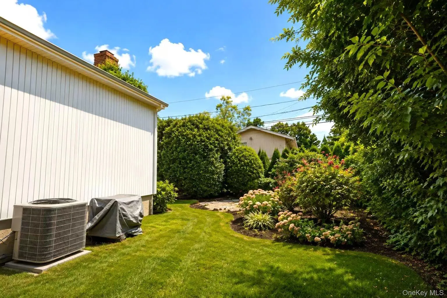 54 Magnolia Lane, Oyster Bay, NY, 3 Bedrooms Bedrooms, 8 Rooms Rooms,3 BathroomsBathrooms,Residential,For Rent,Magnolia,0,1046827 54 Magnolia Lane, Oyster Bay, NY, 3 Bedrooms Bedrooms, 8 Rooms Rooms,3 BathroomsBathrooms,Residential,For Rent,Magnolia,0,1046827
