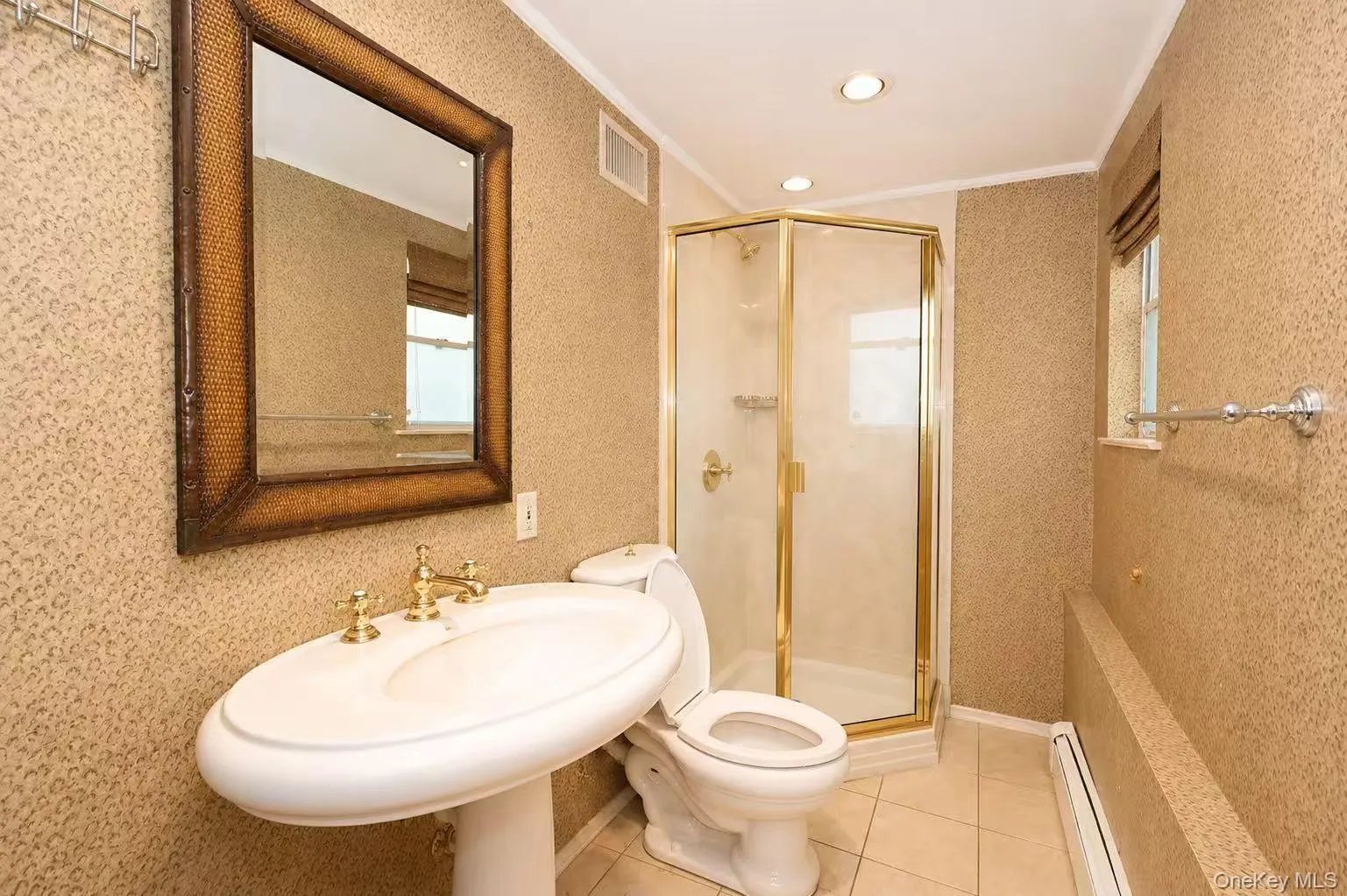 54 Magnolia Lane, Oyster Bay, NY, 3 Bedrooms Bedrooms, 8 Rooms Rooms,3 BathroomsBathrooms,Residential,For Rent,Magnolia,0,1046827 54 Magnolia Lane, Oyster Bay, NY, 3 Bedrooms Bedrooms, 8 Rooms Rooms,3 BathroomsBathrooms,Residential,For Rent,Magnolia,0,1046827