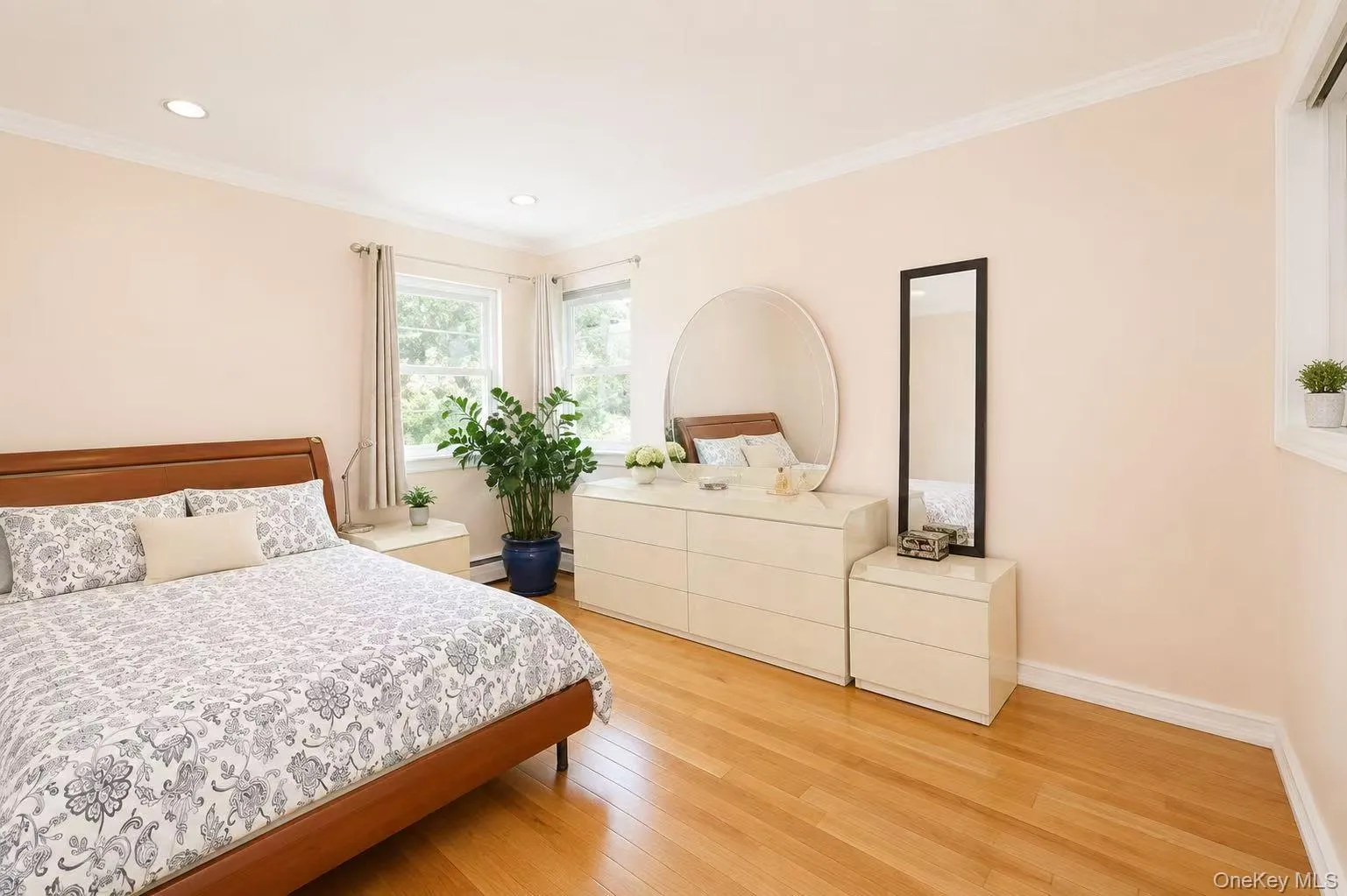 54 Magnolia Lane, Oyster Bay, NY, 3 Bedrooms Bedrooms, 8 Rooms Rooms,3 BathroomsBathrooms,Residential,For Rent,Magnolia,0,1046827 54 Magnolia Lane, Oyster Bay, NY, 3 Bedrooms Bedrooms, 8 Rooms Rooms,3 BathroomsBathrooms,Residential,For Rent,Magnolia,0,1046827