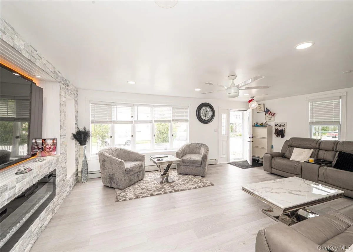 2696 Alder Road, Hempstead, NY, 4 Bedrooms Bedrooms, 8 Rooms Rooms,2 BathroomsBathrooms,Residential,For Rent,Alder,0,1046828 2696 Alder Road, Hempstead, NY, 4 Bedrooms Bedrooms, 8 Rooms Rooms,2 BathroomsBathrooms,Residential,For Rent,Alder,0,1046828