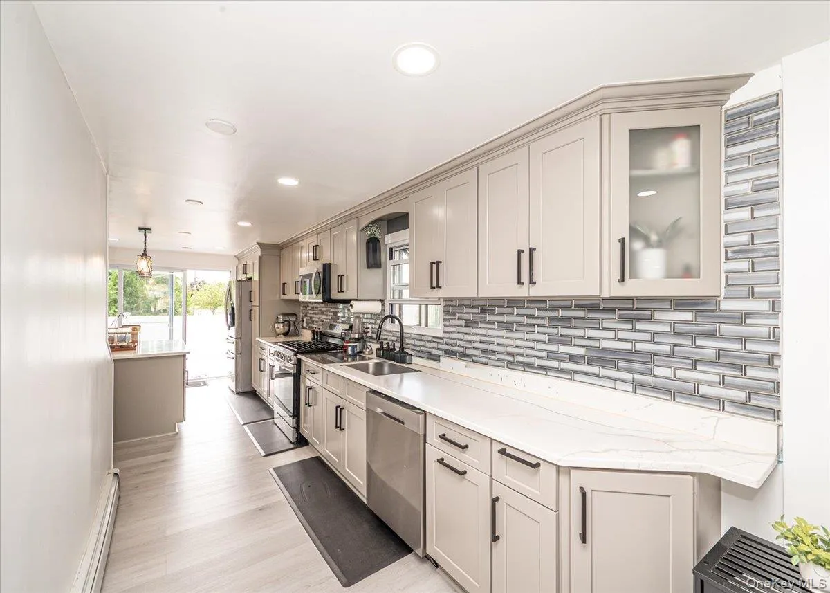 2696 Alder Road, Hempstead, NY, 4 Bedrooms Bedrooms, 8 Rooms Rooms,2 BathroomsBathrooms,Residential,For Rent,Alder,0,1046828 2696 Alder Road, Hempstead, NY, 4 Bedrooms Bedrooms, 8 Rooms Rooms,2 BathroomsBathrooms,Residential,For Rent,Alder,0,1046828