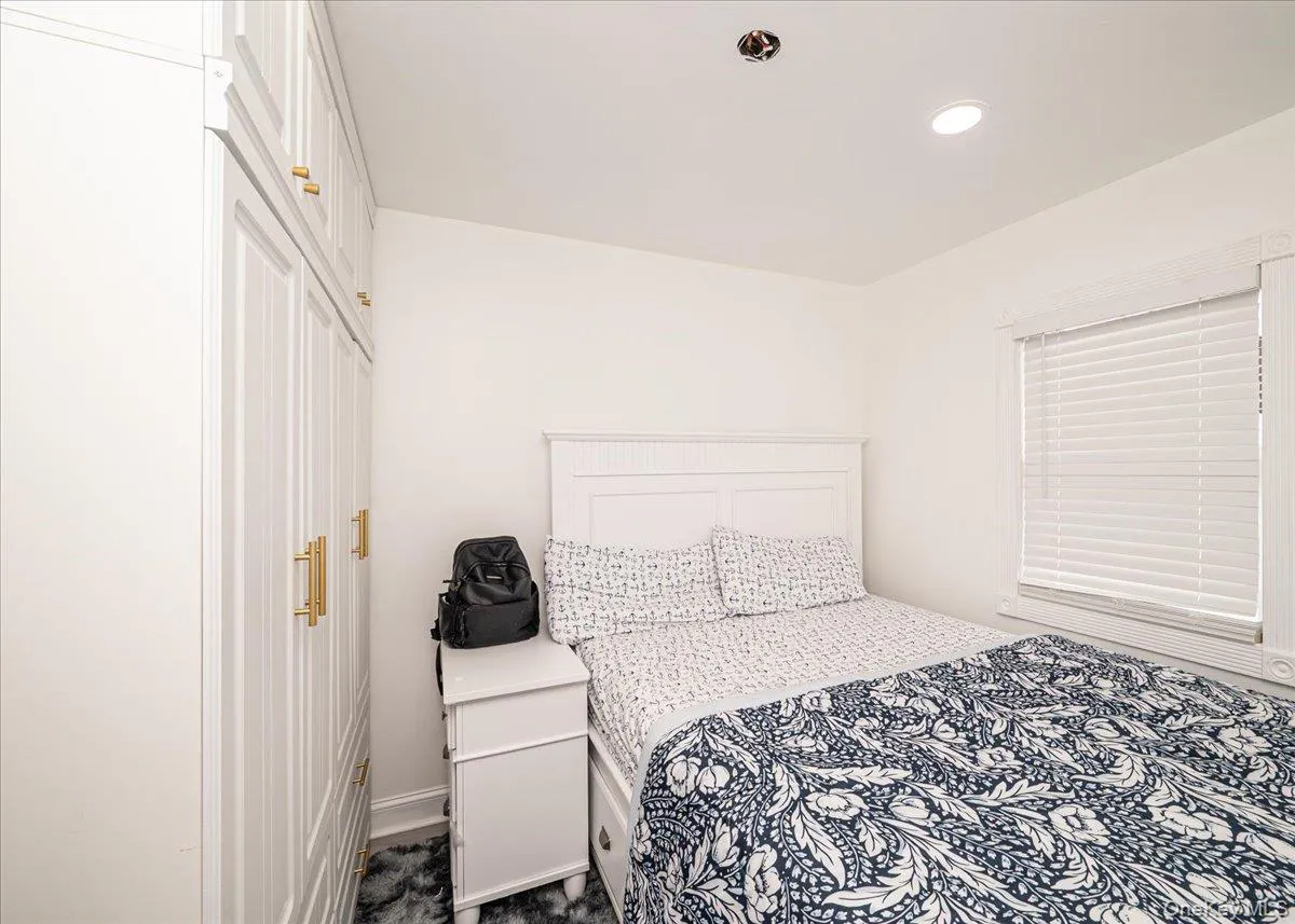 2696 Alder Road, Hempstead, NY, 4 Bedrooms Bedrooms, 8 Rooms Rooms,2 BathroomsBathrooms,Residential,For Rent,Alder,0,1046828 2696 Alder Road, Hempstead, NY, 4 Bedrooms Bedrooms, 8 Rooms Rooms,2 BathroomsBathrooms,Residential,For Rent,Alder,0,1046828